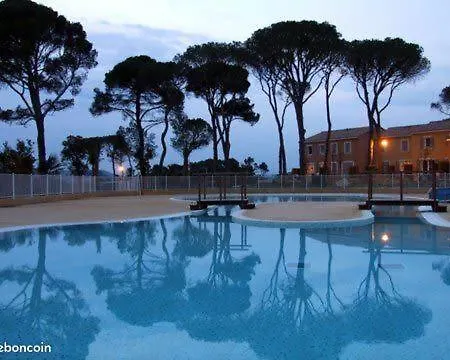 Maison Climatisee Avec Piscine Chauffee Calvisson Exterior photo